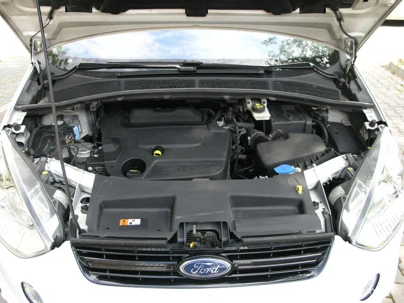Ford S-MAX 2013 - 16