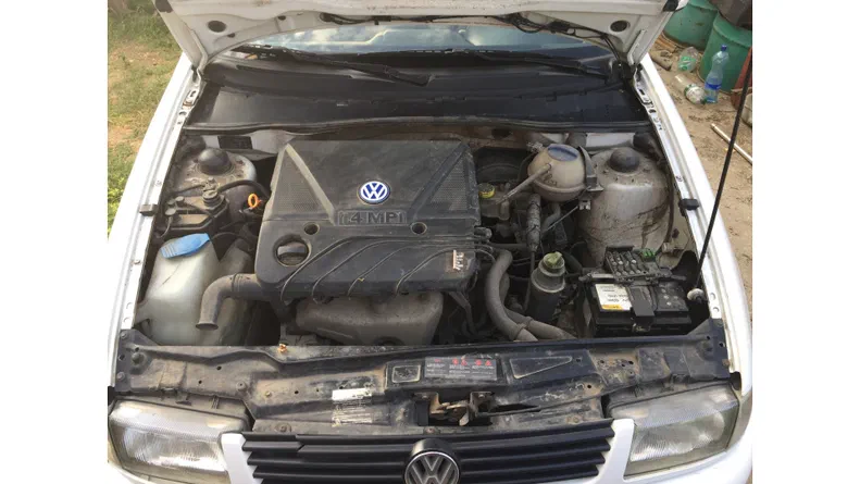 Volkswagen Polo 2000 - 10