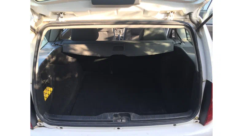 Volkswagen Polo 2000 - 15