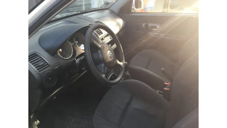 Volkswagen Polo 2000 - 9
