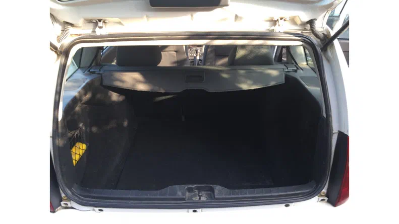 Volkswagen Polo 2000 - 14