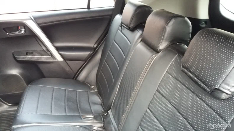 Toyota RAV4 2014 - 8