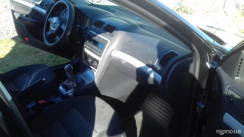 Skoda Octavia 2011 - 5