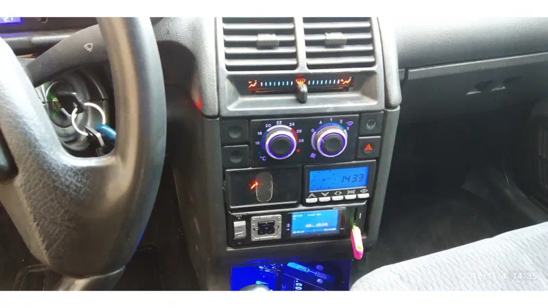 Lada (ВАЗ) 2112 2002 - 11