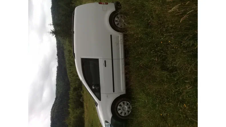 Volkswagen Caddy 2011