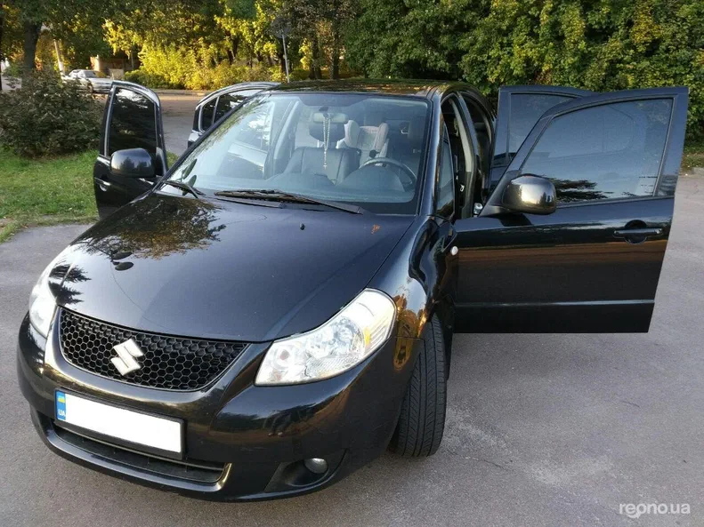 Suzuki SX4 2010 - 11