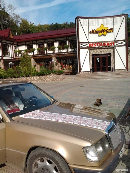 Mercedes-Benz E-Класс 1985