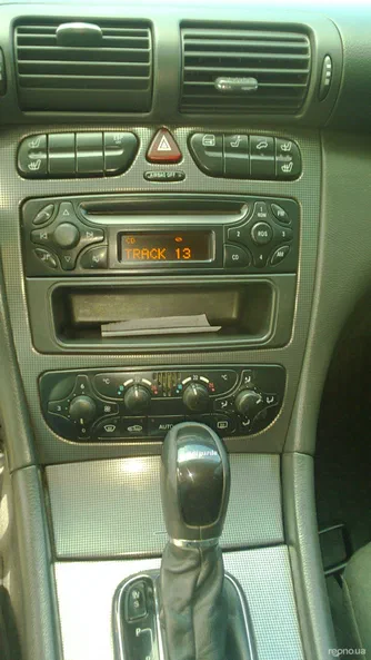 Mercedes-Benz C-Клас 2002 - 10