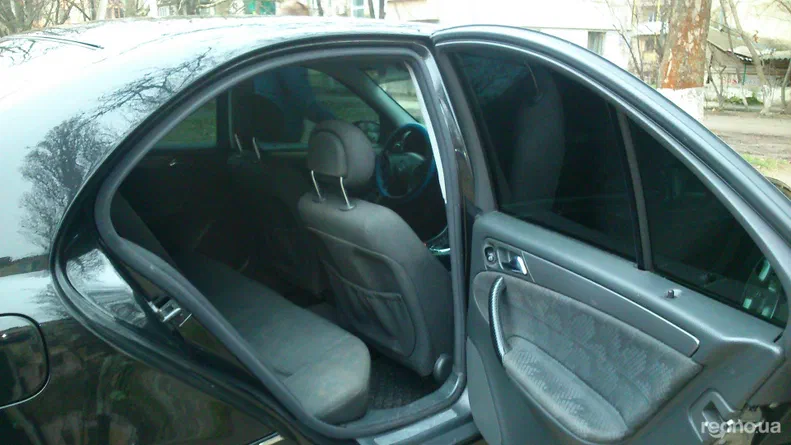 Mercedes-Benz C-Клас 2002 - 11