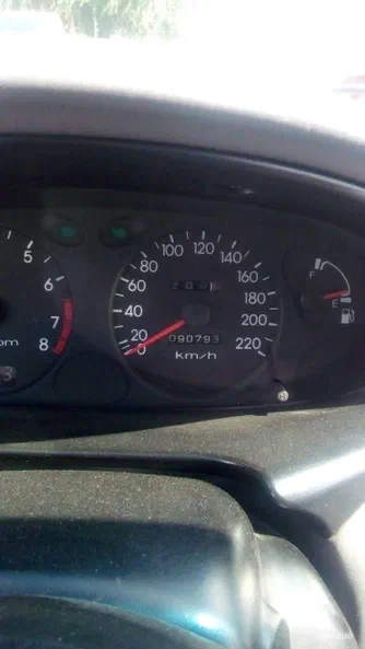 Hyundai Avante 1998 - 3