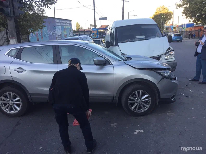 ГАЗ 2705 2004 - 6