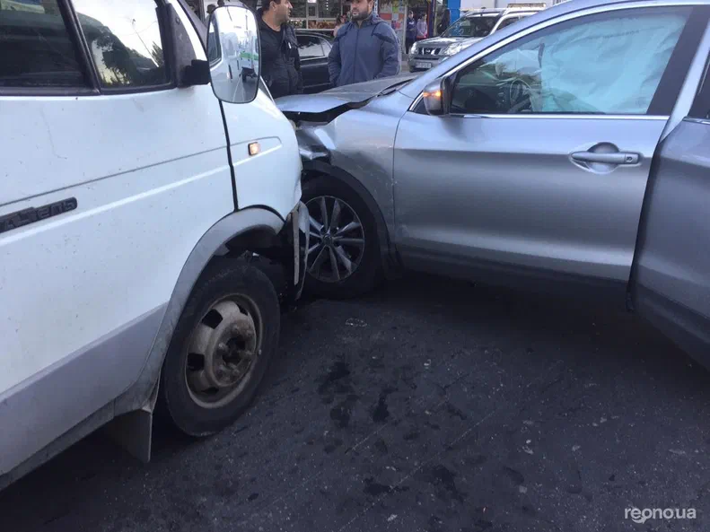 ГАЗ 2705 2004 - 10