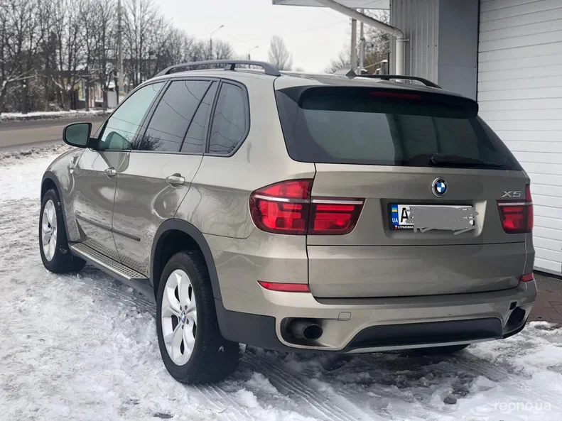 BMW X5 2011 - 10