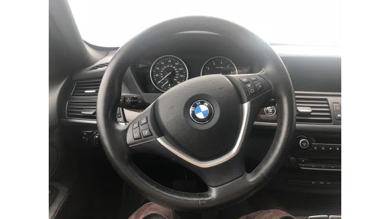 BMW X5 2011