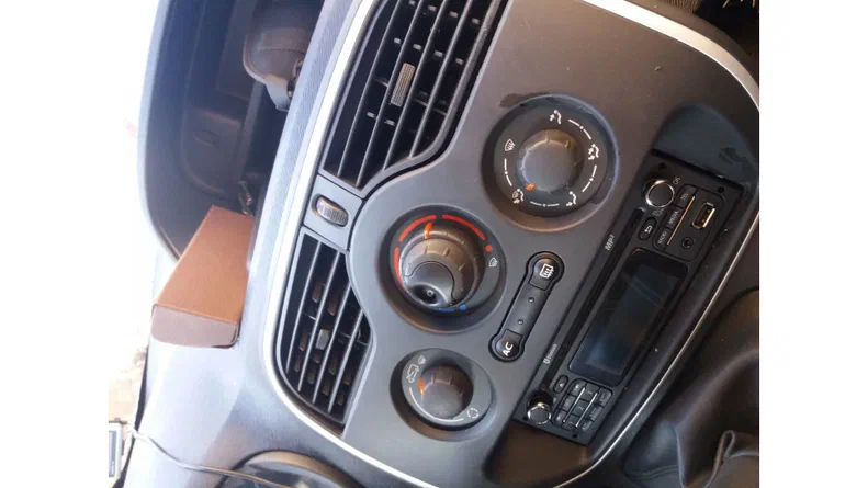 Renault Kangoo 2014 - 11