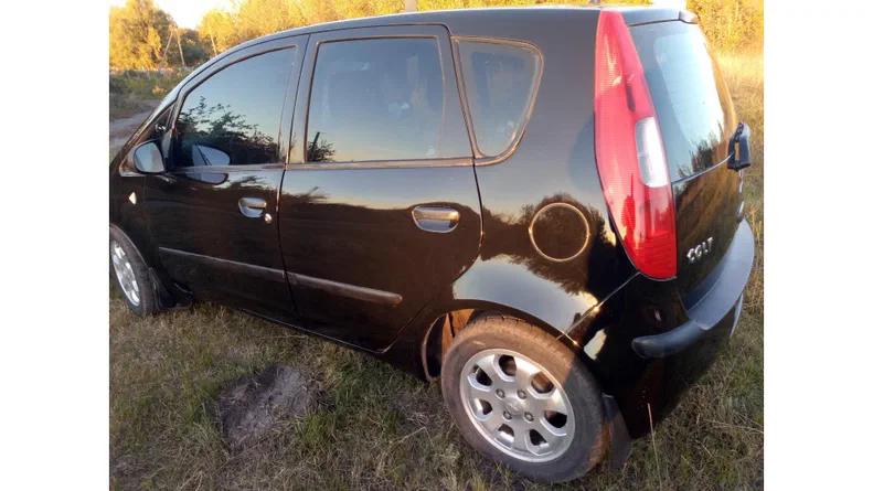 Mitsubishi Colt 2006