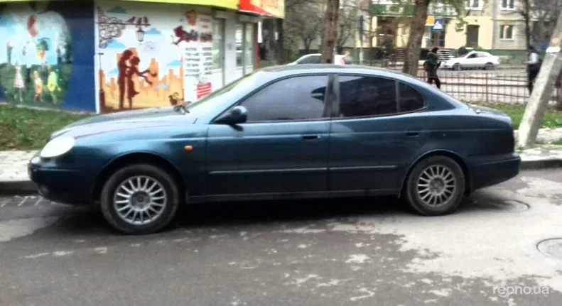 Daewoo Leganza 1998