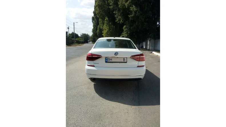 Volkswagen Passat 2017 - 6
