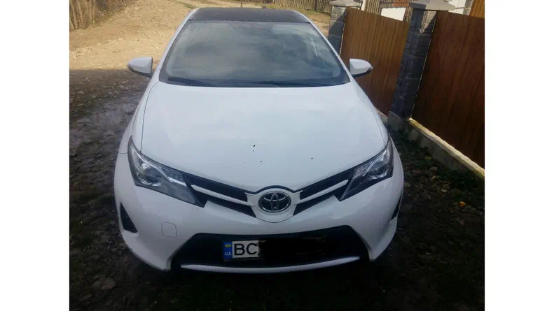 Toyota Auris 2014