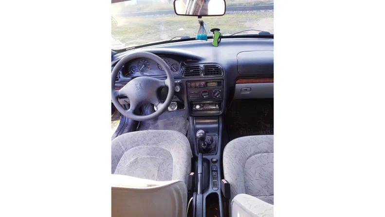 Peugeot 406 1996