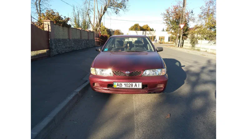Nissan Almera 1998