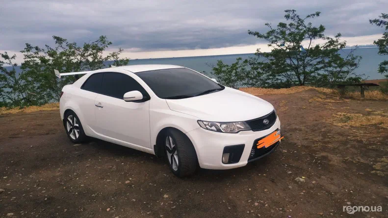 Kia Cerato 2011 - 5