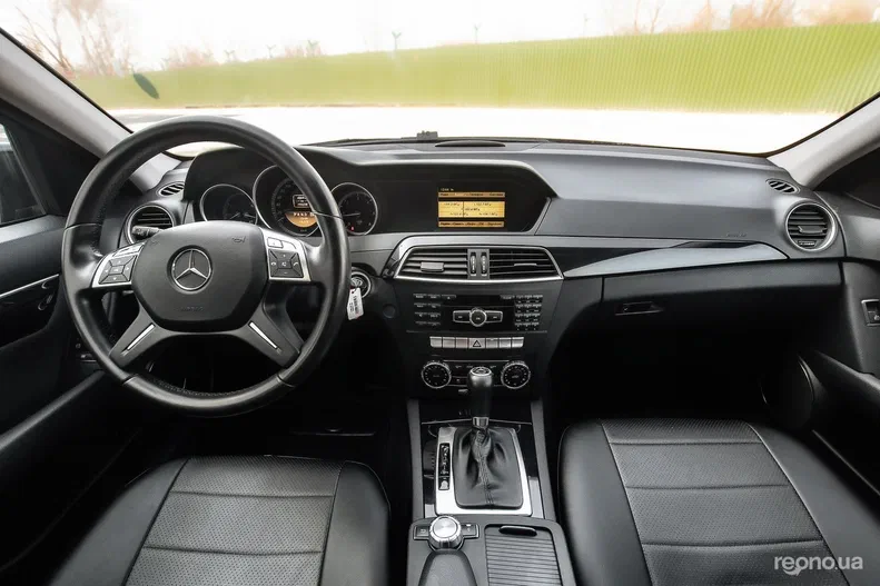 Mercedes-Benz C-Клас 2011 - 8
