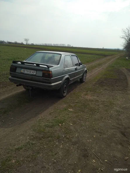 Volkswagen Jetta 1988 - 9