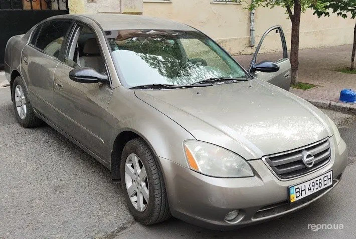 Nissan Altima 2003