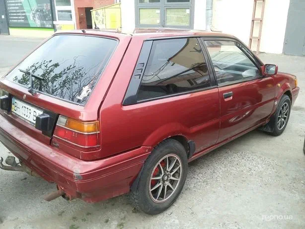 Nissan Sunny 1985