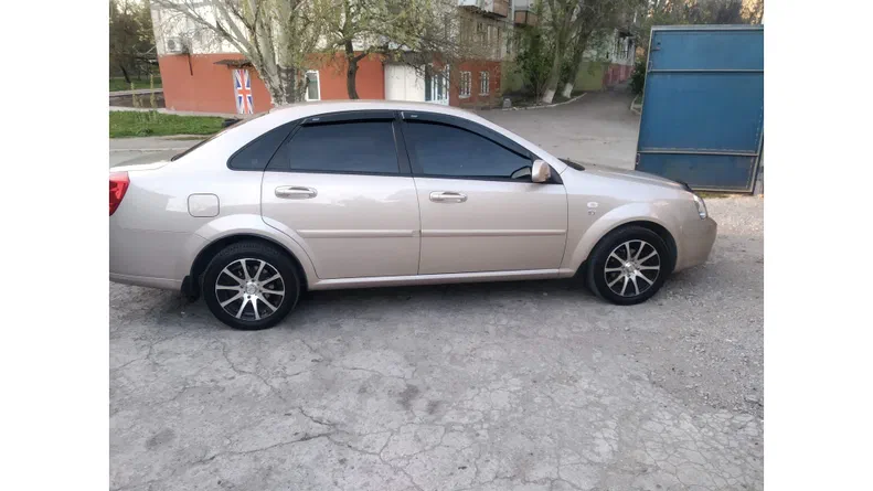Chevrolet Lacetti 2012