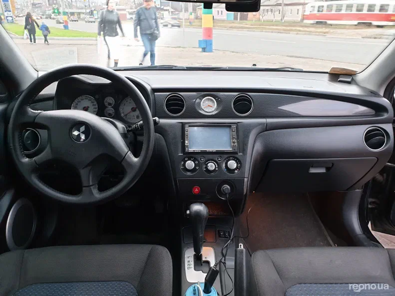 Mitsubishi Outlander 2008