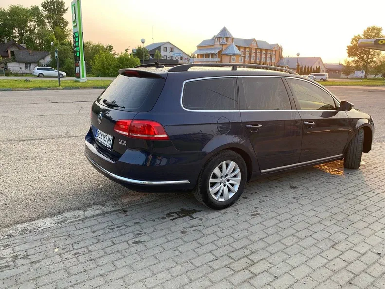 Volkswagen Passat 2011