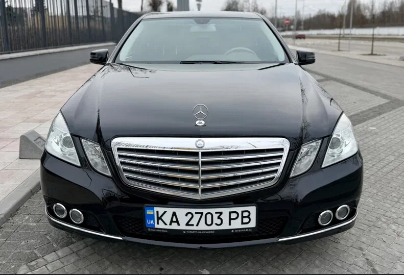 Mercedes-Benz E-Класс 2010