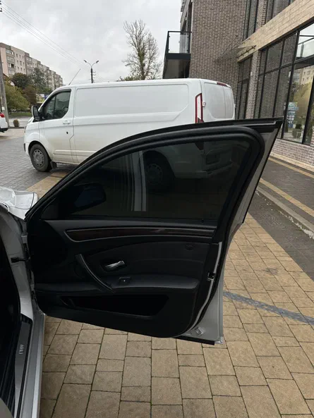 BMW 5 серія 2008 - 18