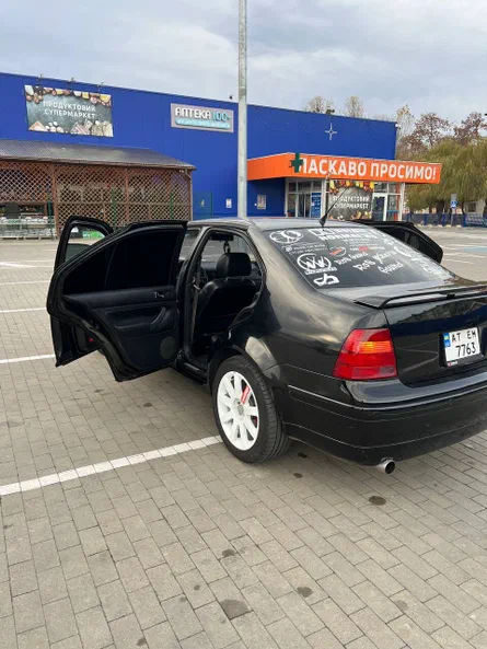 Volkswagen Jetta 2003 - 5
