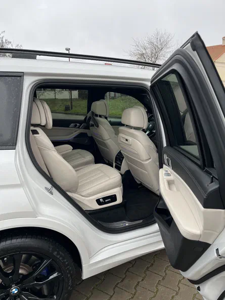 BMW X7 2020 - 12