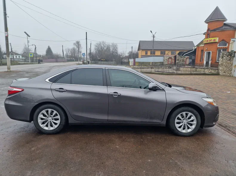 Toyota Camry 2017