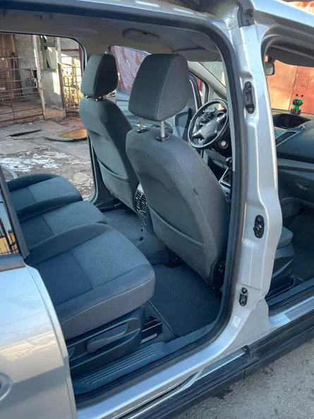 Ford C-MAX 2012 - 23