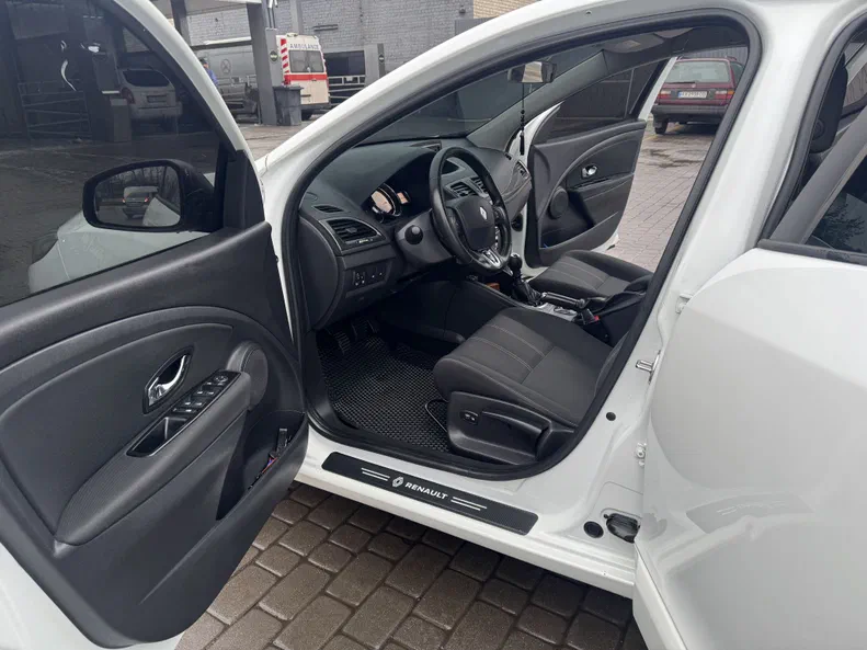 Renault Megane 2014 - 12