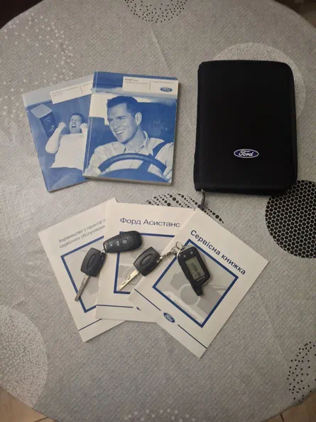 Ford Focus 2010 - 11