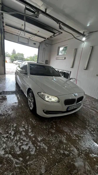 BMW 5 серія 2012 - 9