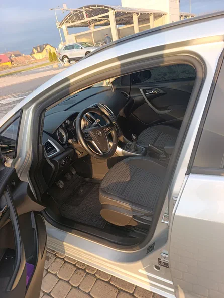 Opel Astra 2015 - 14