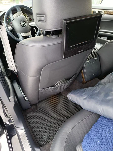 Volkswagen Phaeton 2013 - 18