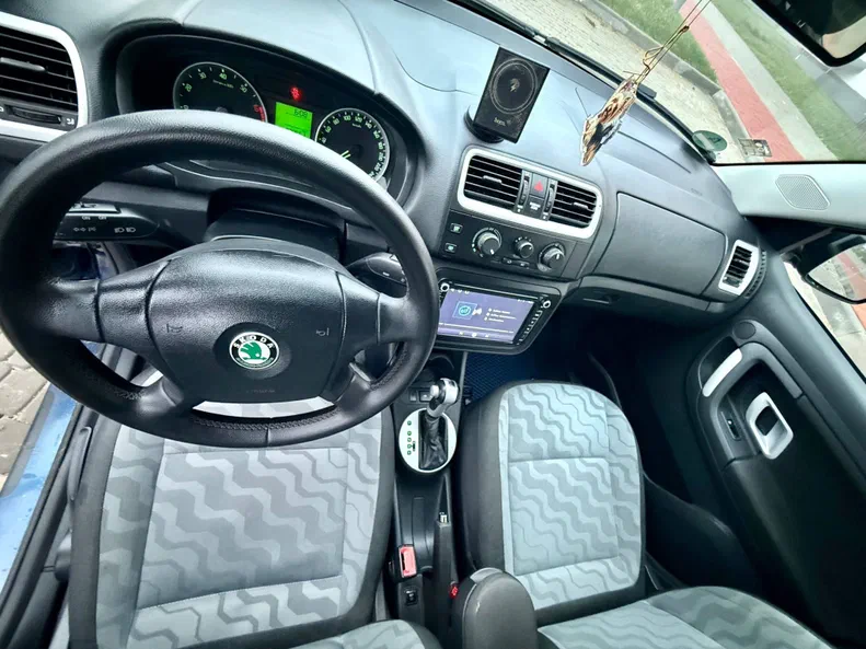 Skoda Fabia 2009 - 5