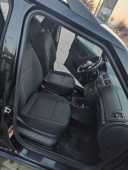 Skoda Fabia 2010 - 11