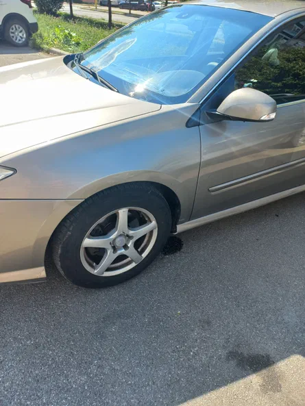 Renault Laguna 2010 - 3