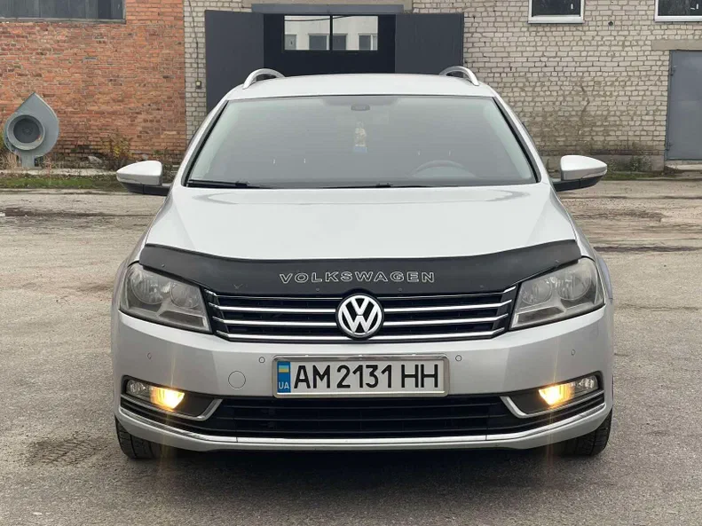 Volkswagen Passat 2012 - 18