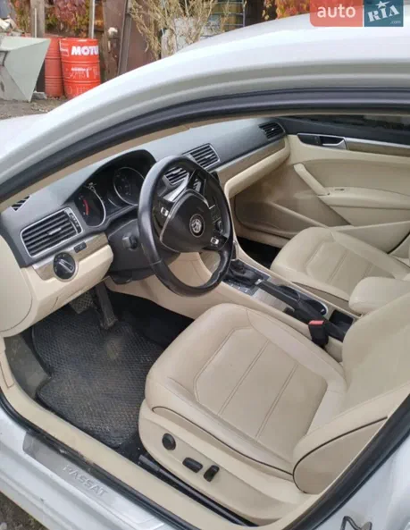 Volkswagen Passat 2016 - 5