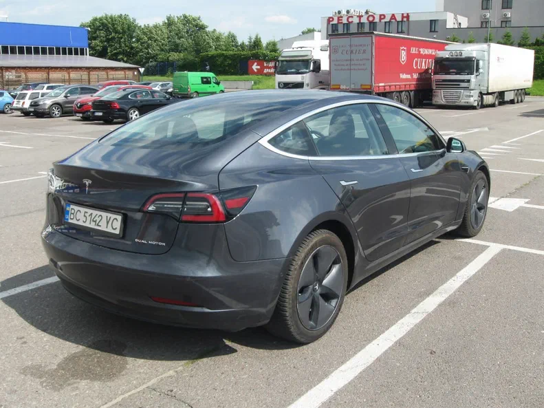 Tesla Model 3 2018